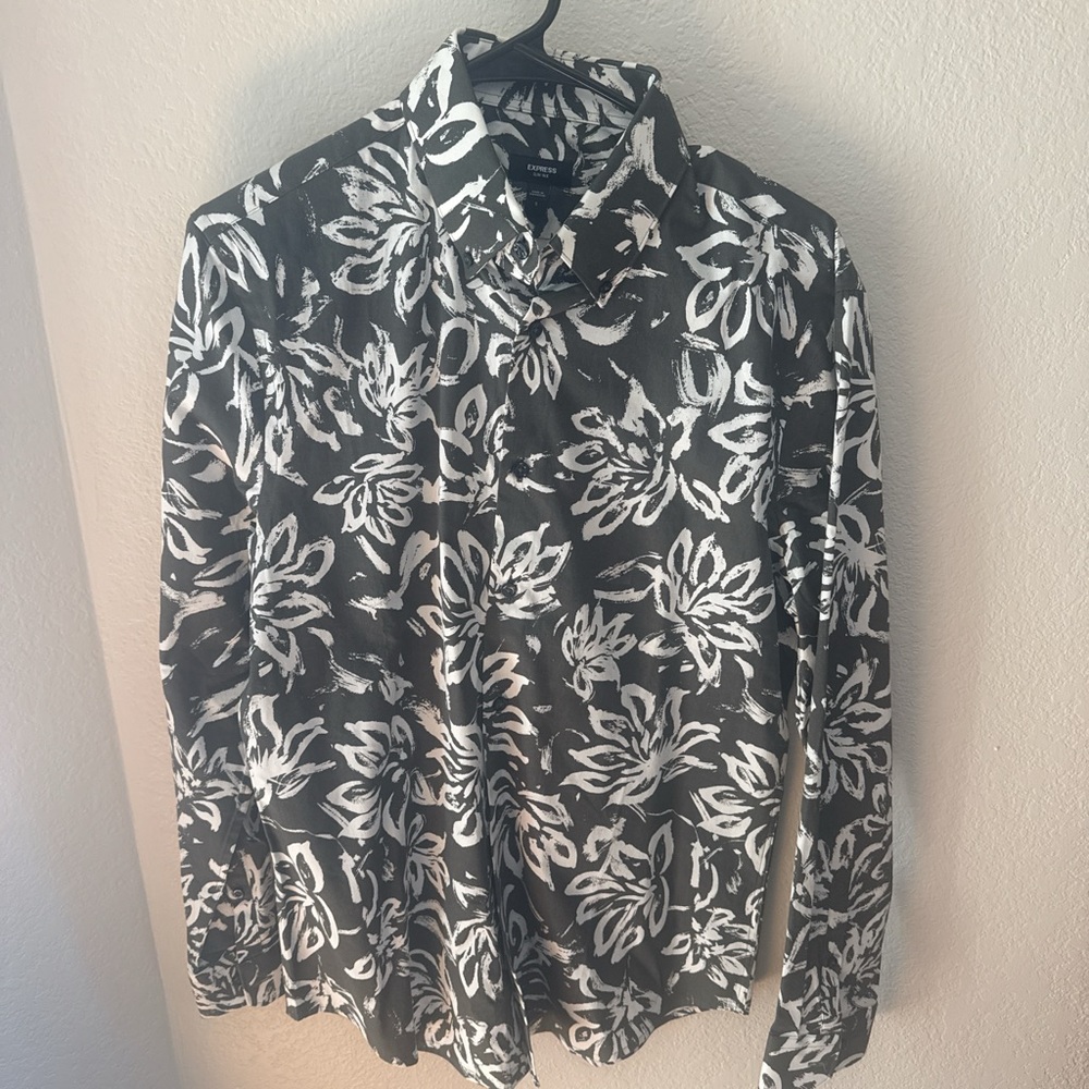 Express button up